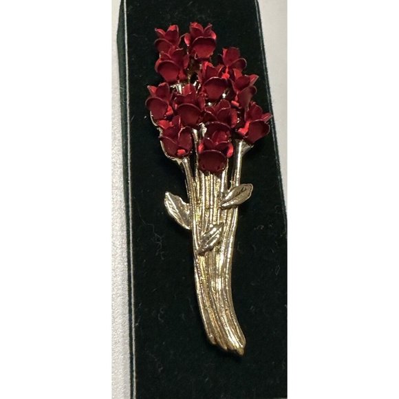 Vintage 3D Dozen Red Roses Brooch Pin Danbury Mint 97 Gold Tone Love Flower - Picture 1 of 7